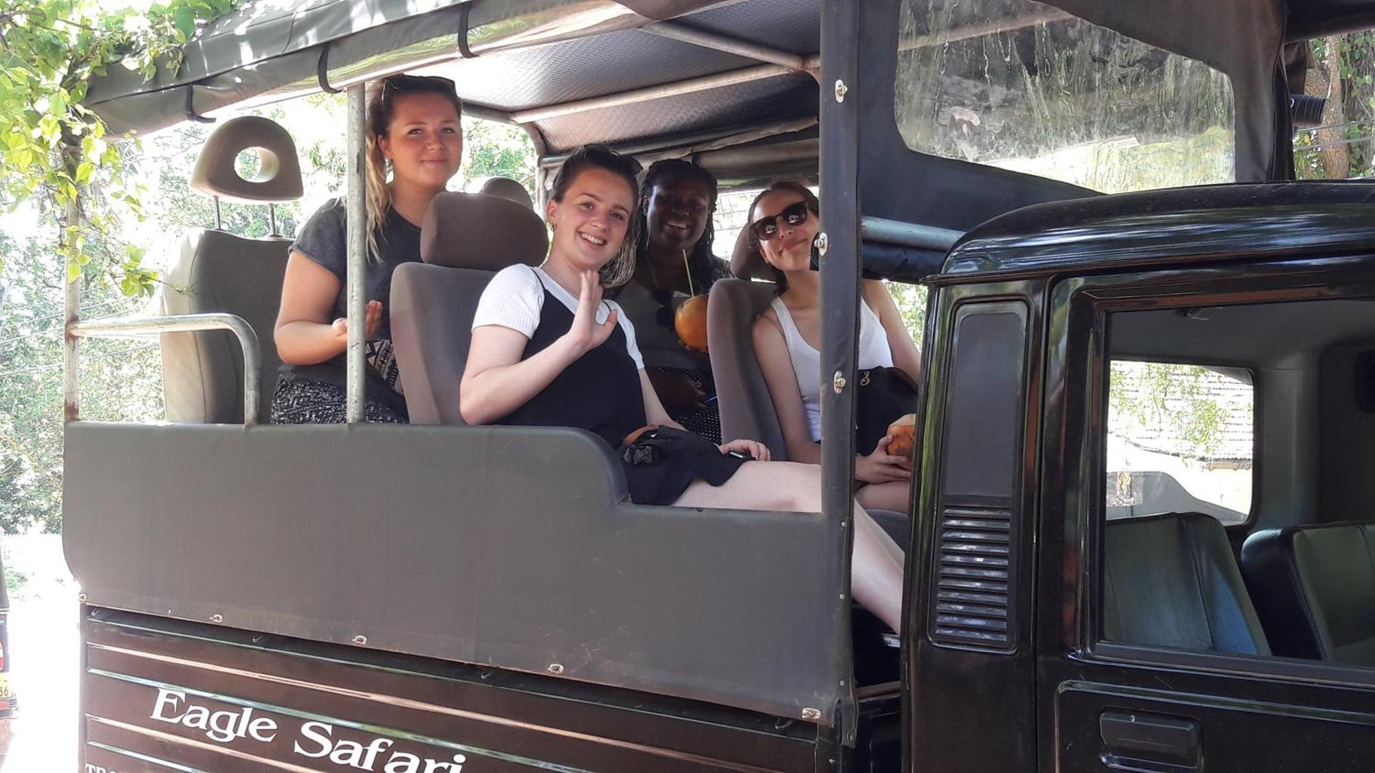 Safari Horizon Udawalawe Bed & Breakfast エクステリア 写真